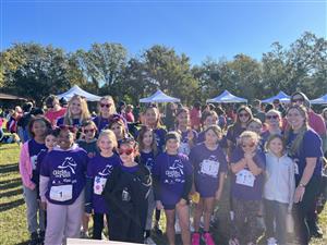 girls running