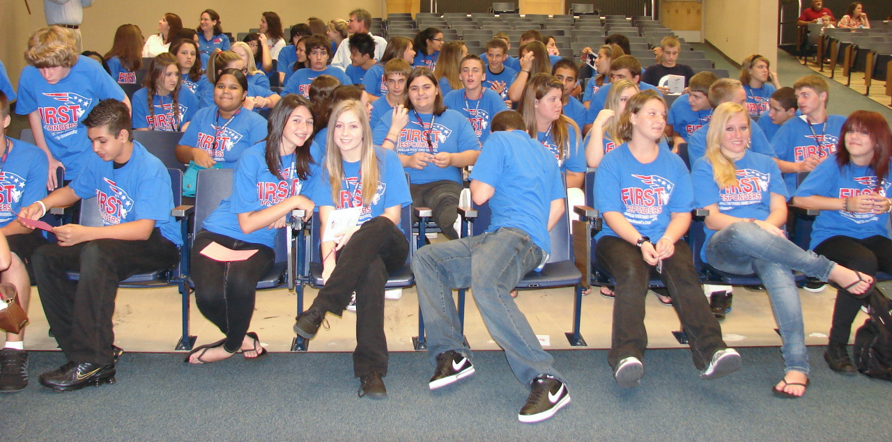 FR students prepare for the ceremony