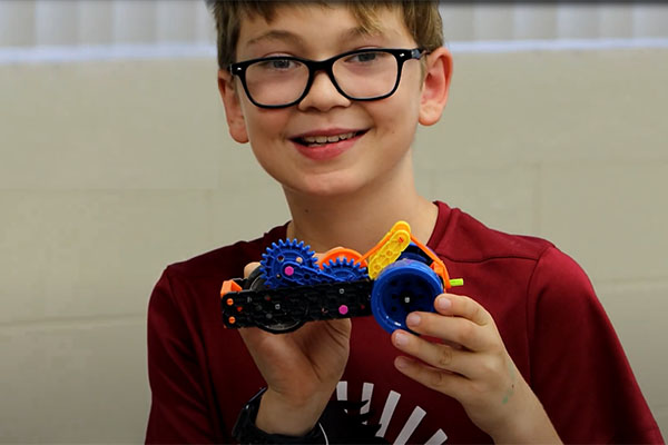 Elisa Nelson Elementary Students Engage in STEM Learning