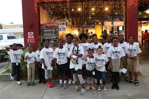 Melrose Elementary scholars take a picture in front of @Studio620 