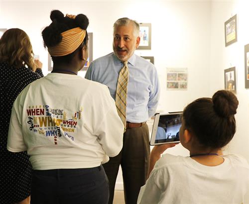 Students interviewing Mayor Rick Kriseman 