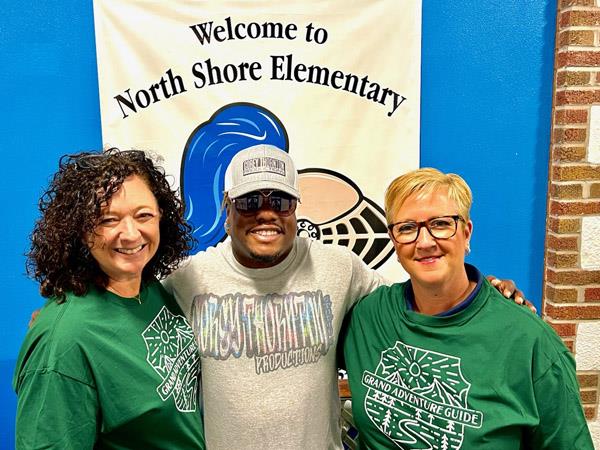 Educational Rap Artist Corey Thornton preformed a School Motivation & FAST Pep Rally at North Shore Elementary.