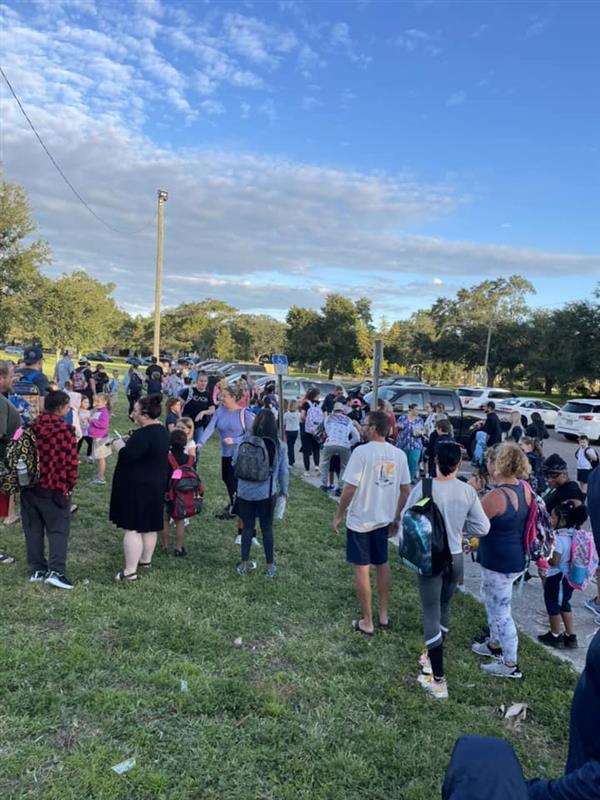 Azalea Families gather to walk their students to school!